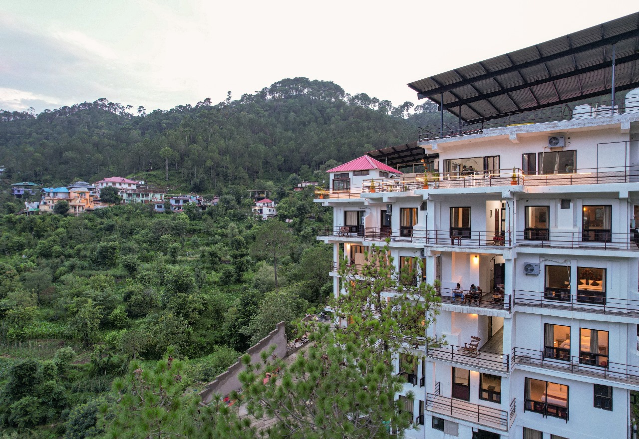 Captain Resorts Mountain Architecture